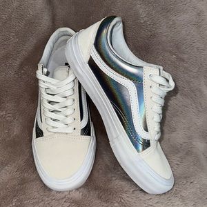Vans iridescent suede. Colors are cream, white, iridescent silver.  Size 5/M 7W